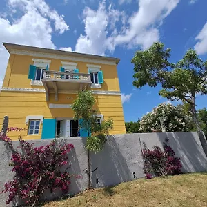 https://villa-le-api.it-tuscanyhotel.com