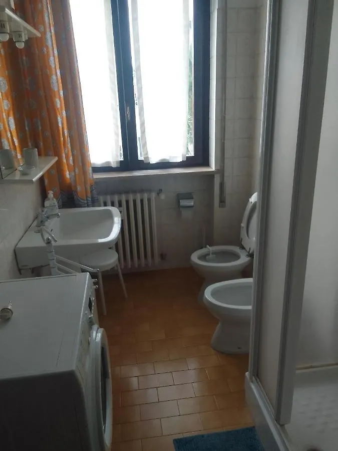 Double Room 700 Meter From The Stadium Uguale All Inserzione Like The Brochures Milano Italia
